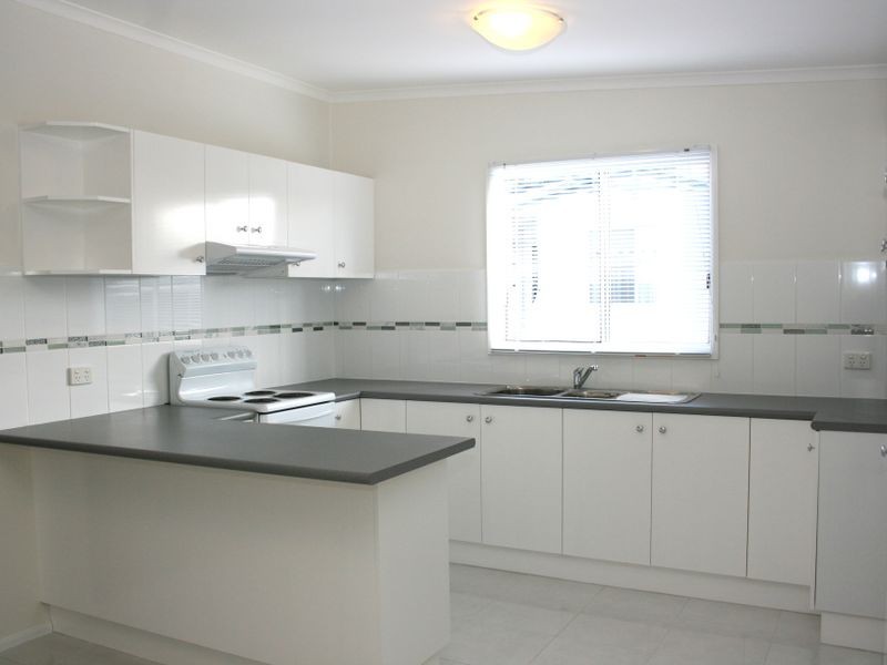 27 Second Avenue Broadlands Estate, Green Point NSW 2251