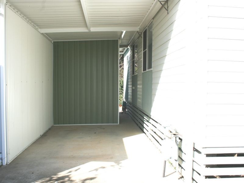 27 Second Avenue Broadlands Estate, Green Point NSW 2251