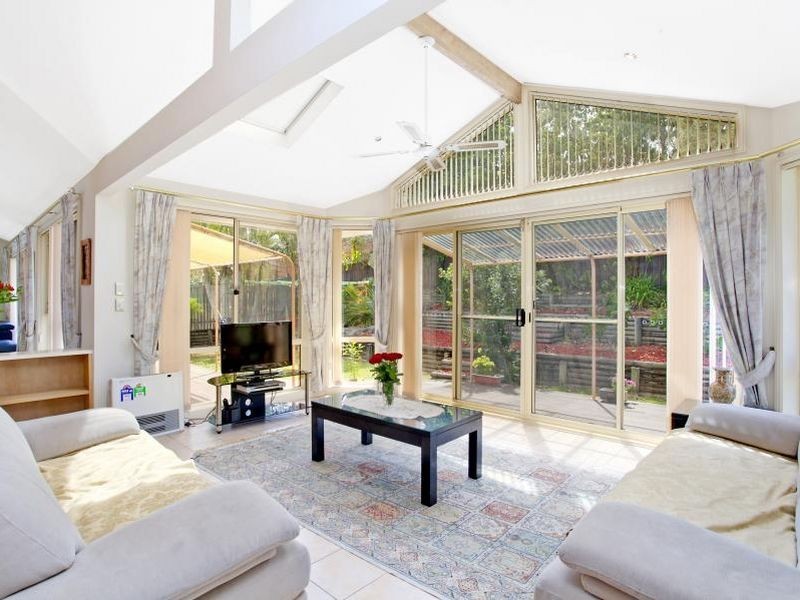 11 Bronzewing Drive, Erina NSW 2250