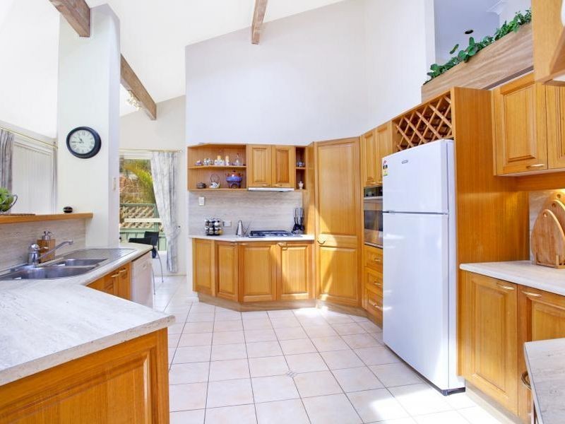 11 Bronzewing Drive, Erina NSW 2250