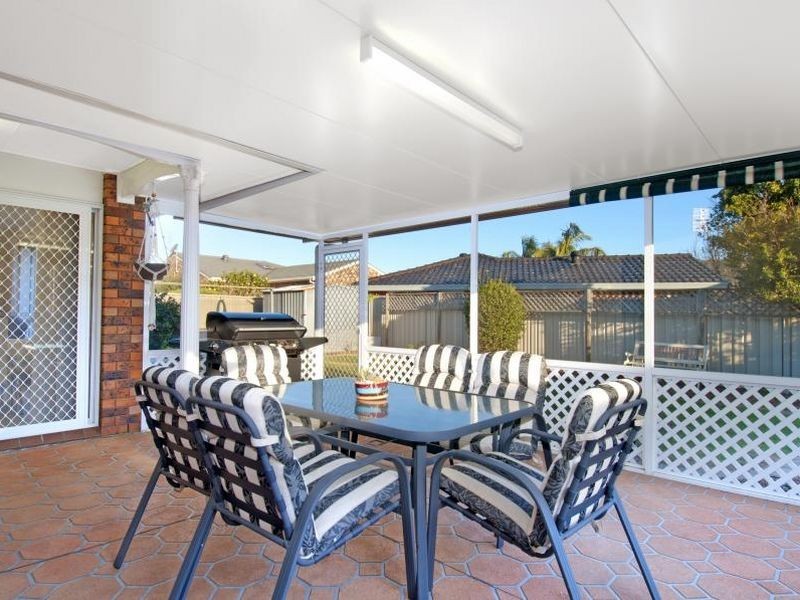 10 Henzel Road, Green Point NSW 2251