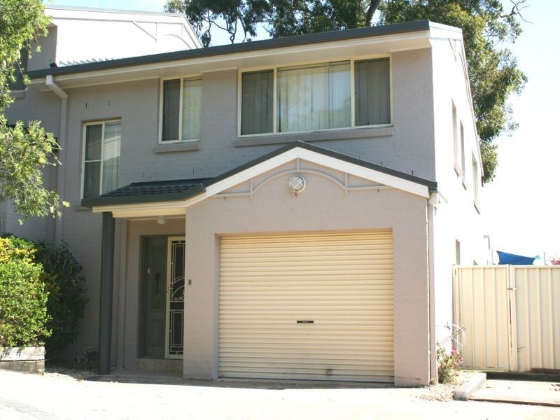 3/5 Jennie Cox Close, Erina NSW 2250