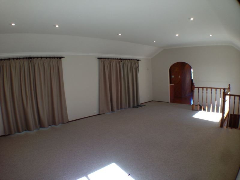 27 Asca Drive, Green Point NSW 2251