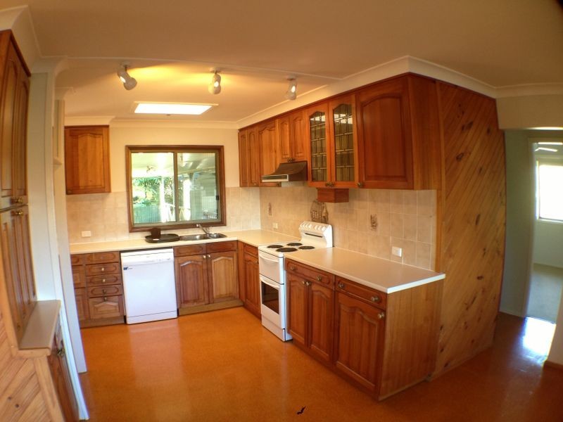 27 Asca Drive, Green Point NSW 2251