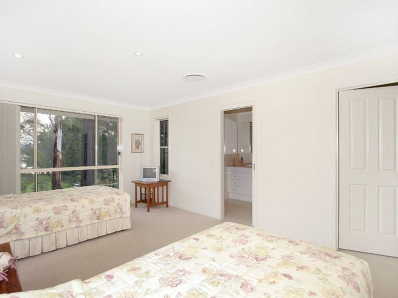 19 Kenmare Road, Green Point NSW 2251