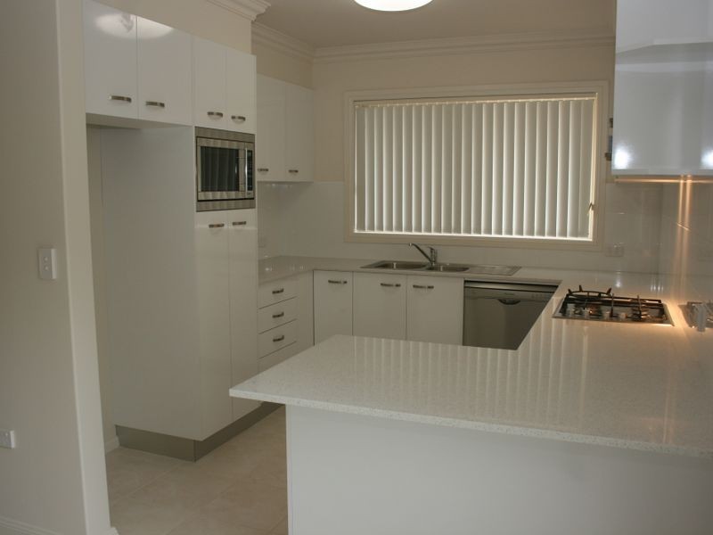 2/12 Jennie Cox Close, Erina NSW 2250