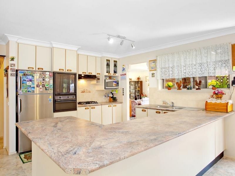 125 James Sea Drive, Green Point NSW 2251