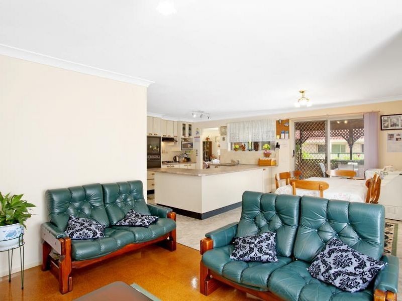 125 James Sea Drive, Green Point NSW 2251