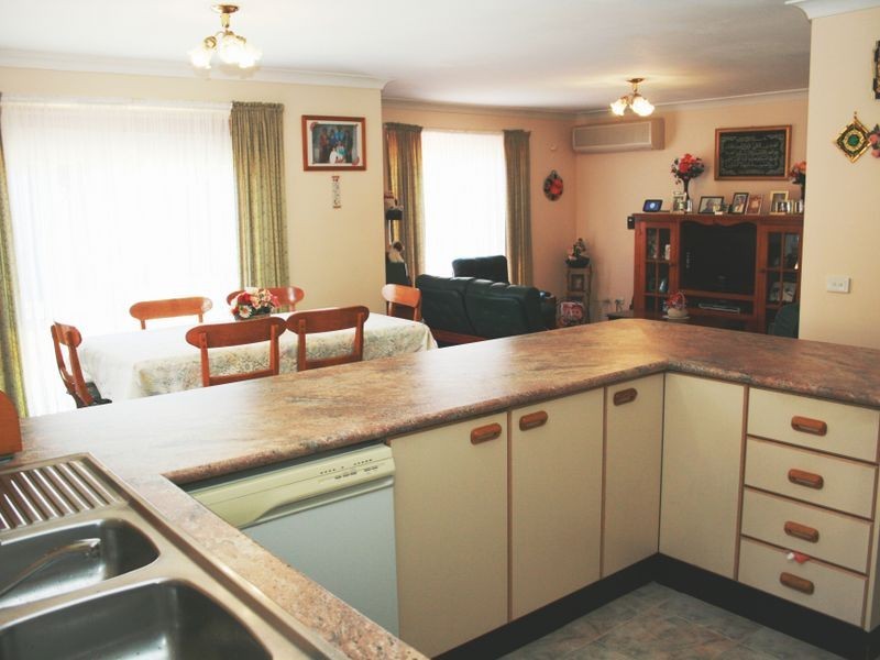 125 James Sea Drive, Green Point NSW 2251