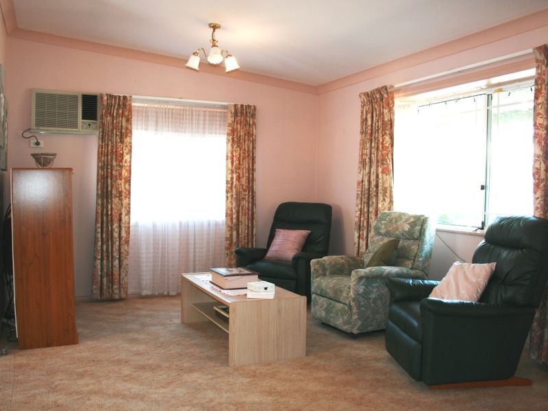 15 Sixth Avenue Broadlands Estate, Green Point NSW 2251