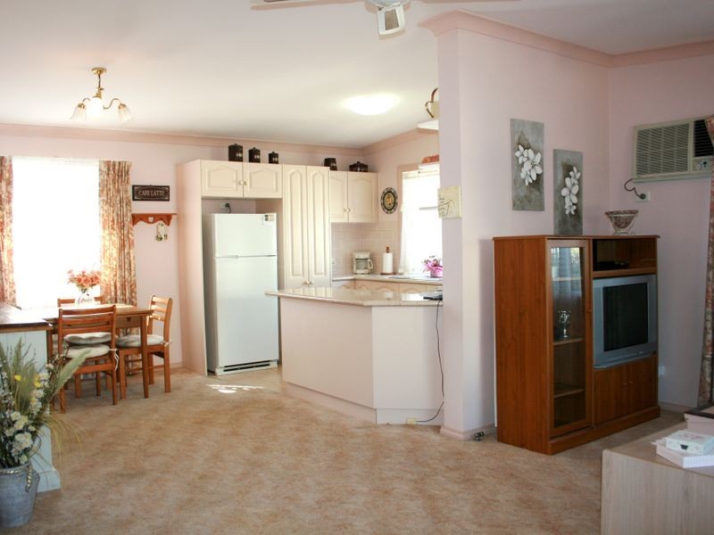 15 Sixth Avenue Broadlands Estate, Green Point NSW 2251