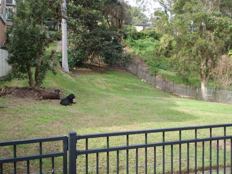 313 Avoca Drive, Green Point NSW 2251