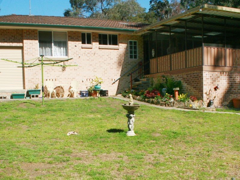 85 James Sea Drive, Green Point NSW 2251