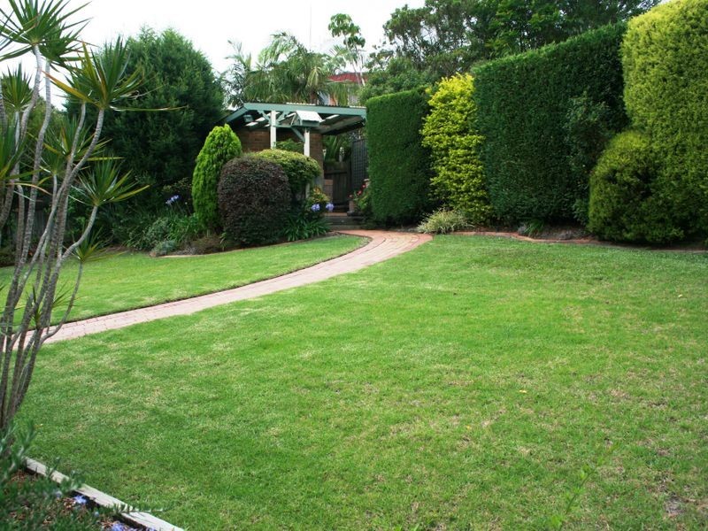 21 Bronzewing Drive, Erina NSW 2250