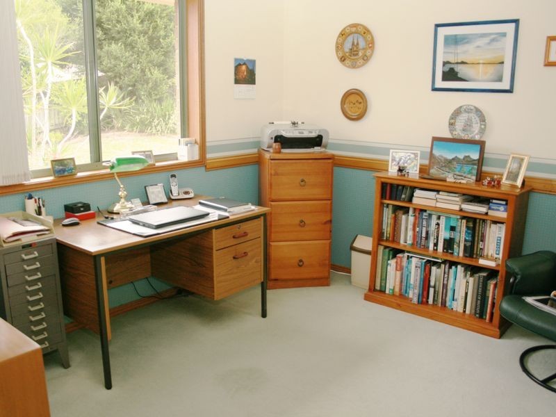 21 Bronzewing Drive, Erina NSW 2250