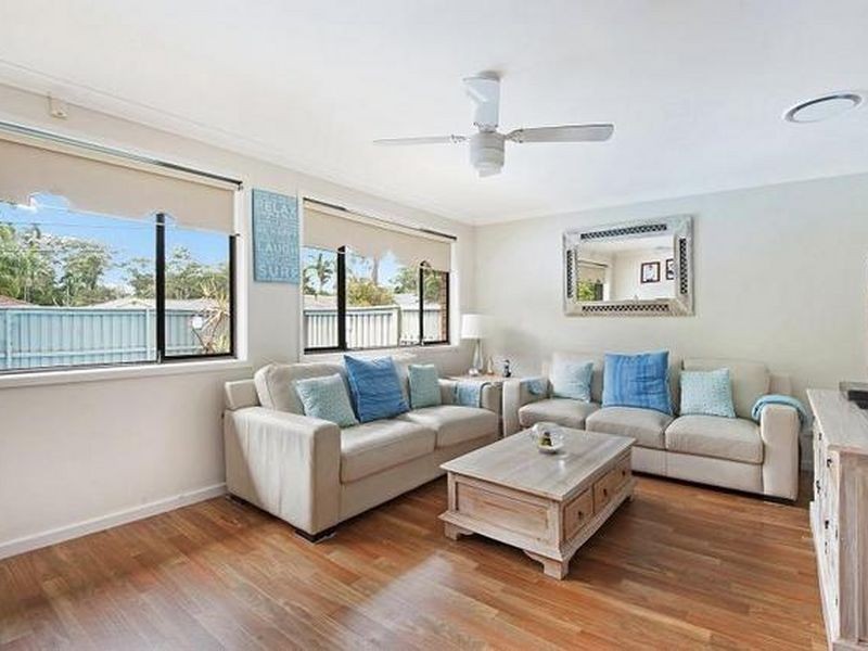 27 Kuburra Road, Erina NSW 2250