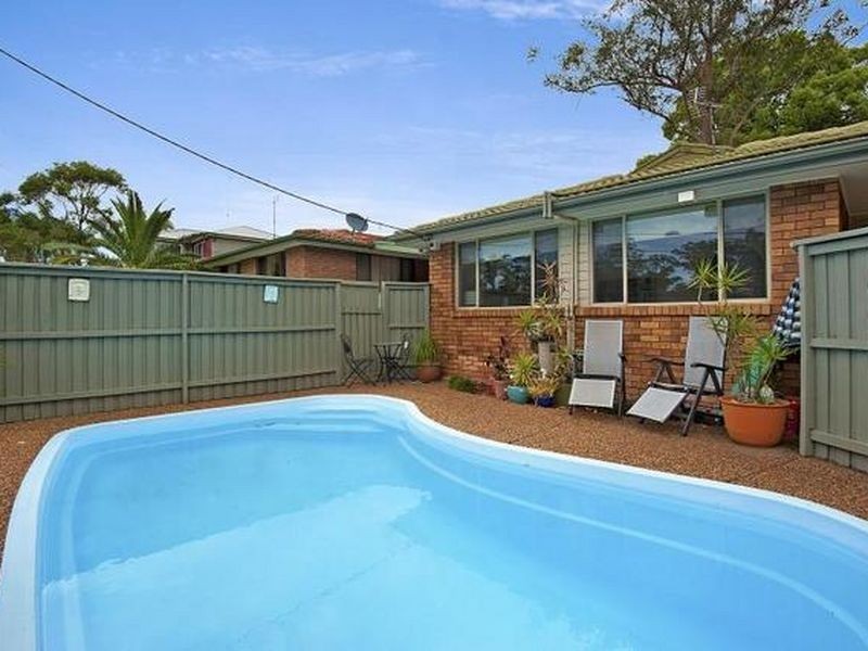 27 Kuburra Road, Erina NSW 2250