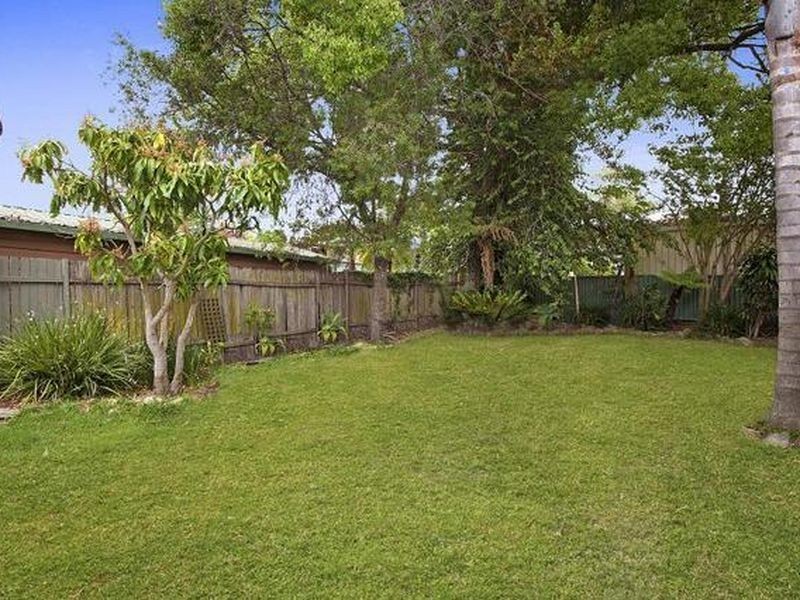 27 Kuburra Road, Erina NSW 2250