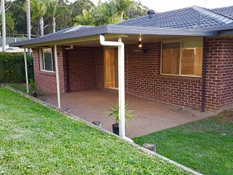 4 Greenvale Road, Green Point NSW 2251