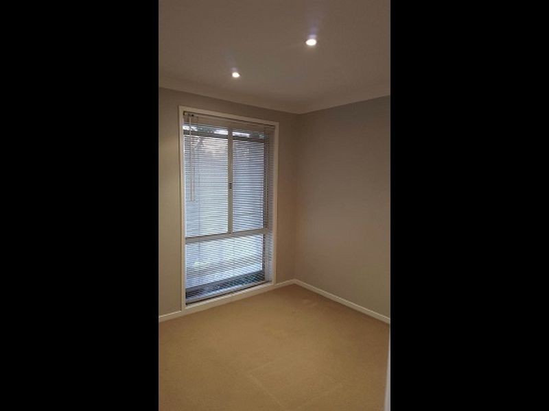 4 Greenvale Road, Green Point NSW 2251