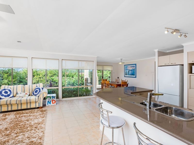 72 Sun Valley Road, Green Point NSW 2251