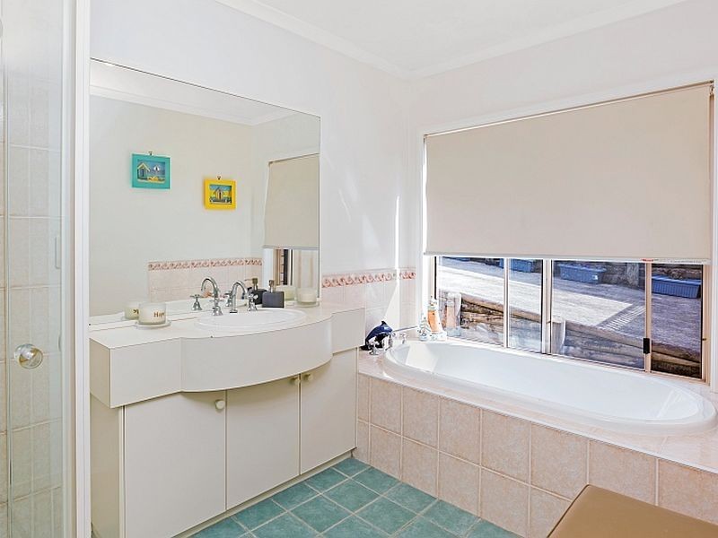 72 Sun Valley Road, Green Point NSW 2251