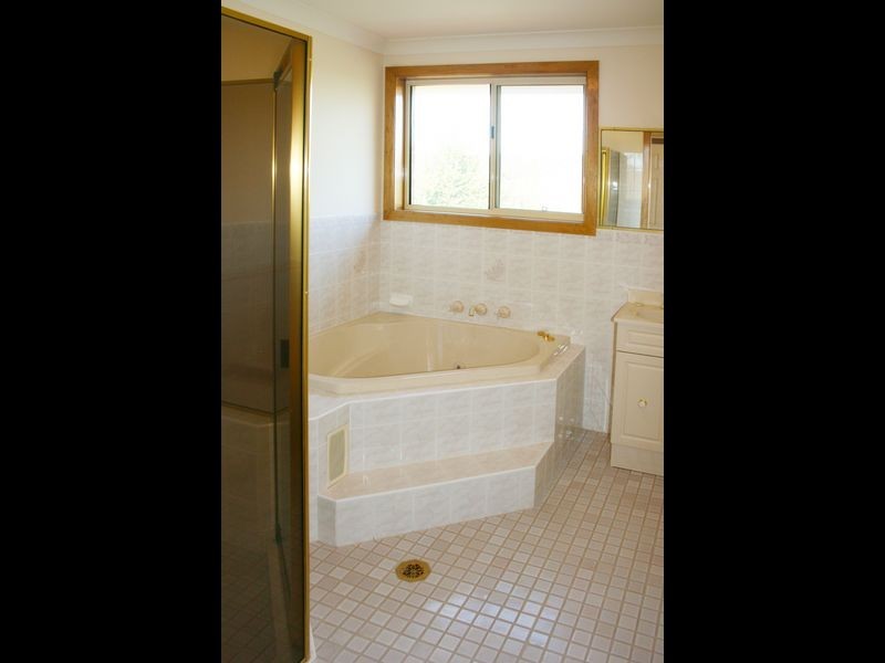 20 Jennie Cox Close, Erina NSW 2250