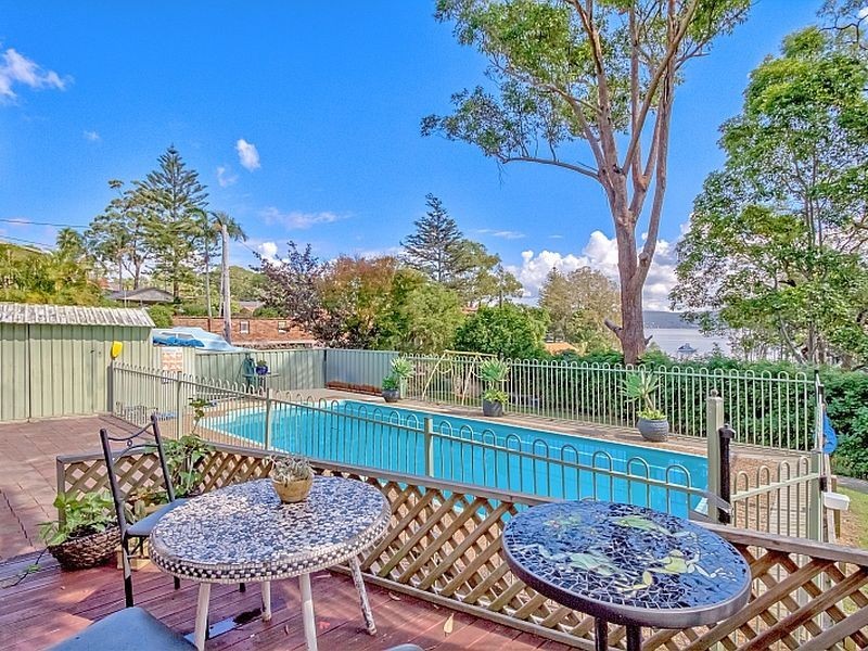 281 Avoca Drive, Green Point NSW 2251