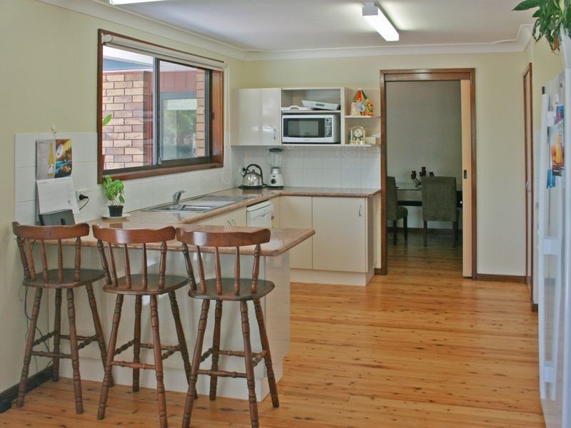 6 Chetwynd Road, Erina NSW 2250