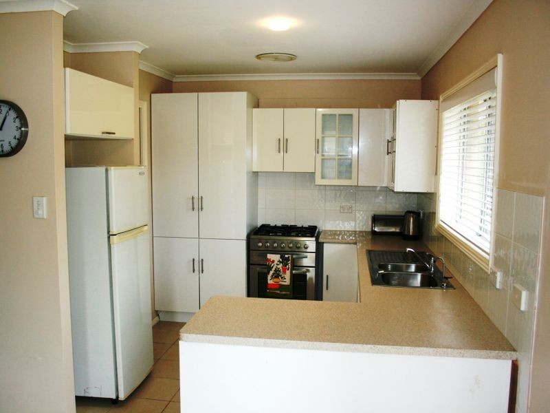 16 Chiltern Road, Erina NSW 2250