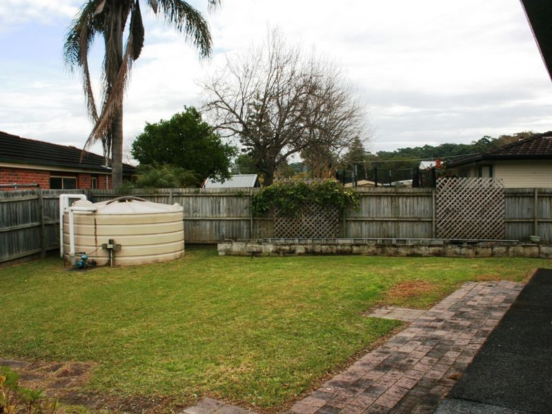 16 Chiltern Road, Erina NSW 2250