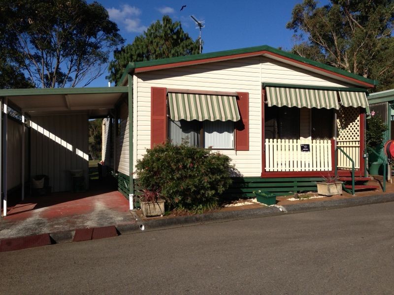 31 Second Avenue Broadlands Estate, Green Point NSW 2251