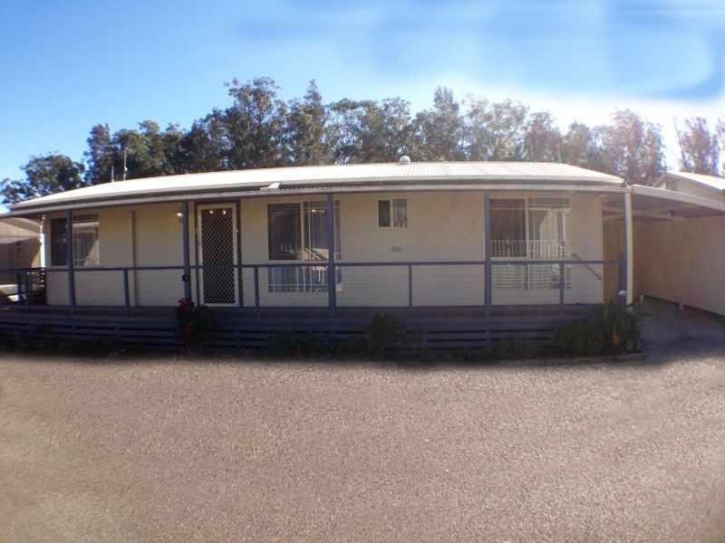 11 Seventh Avenue, Green Point NSW 2251