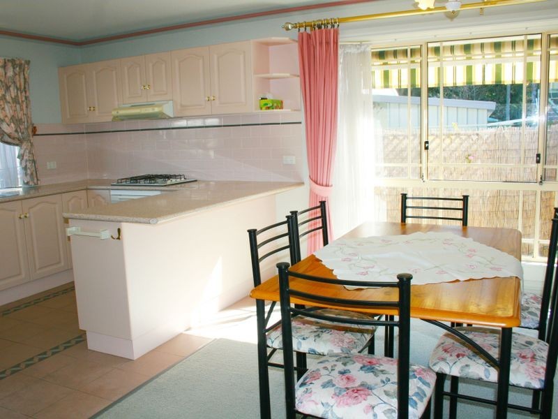 11 Seventh Avenue, Green Point NSW 2251