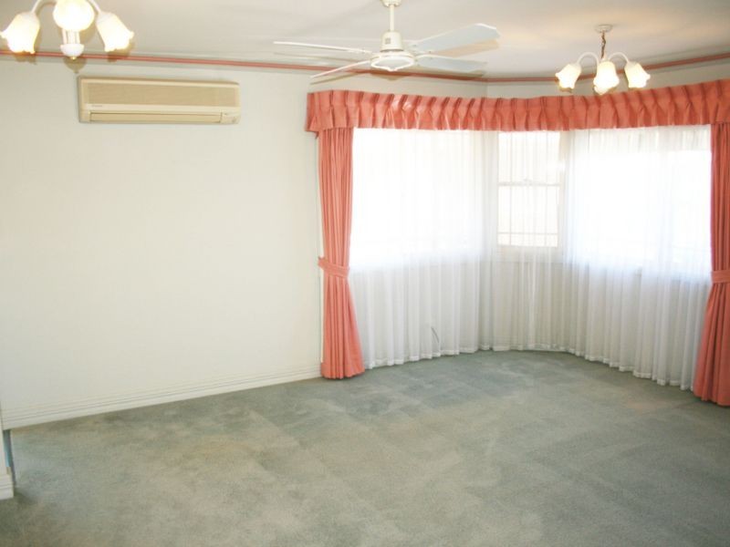 11 Seventh Avenue, Green Point NSW 2251