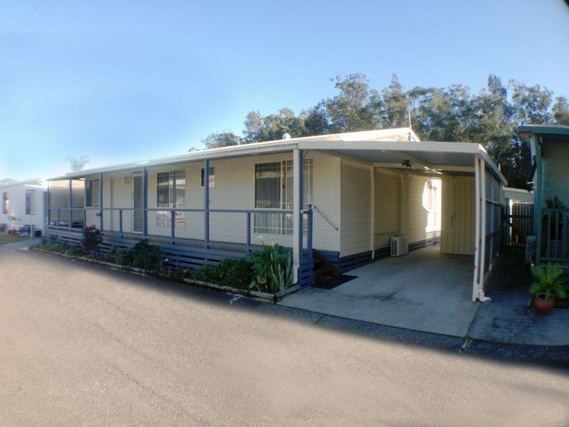 11 Seventh Avenue, Green Point NSW 2251