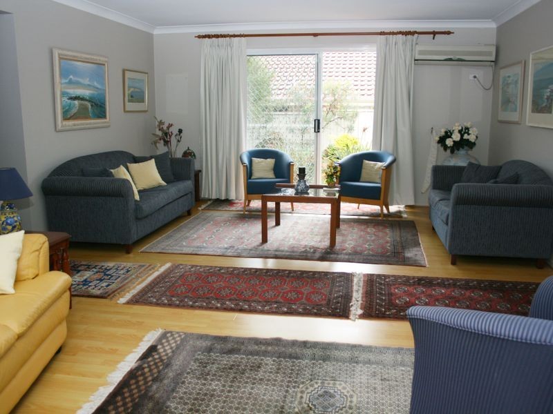 6 Bronzewing Drive, Erina NSW 2250