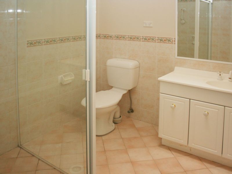 2/5 Jennie Cox Close, Erina NSW 2250