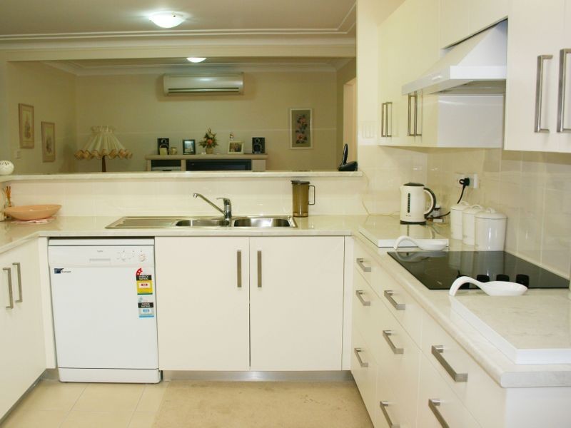 8 Lakewood Avenue, Green Point NSW 2251