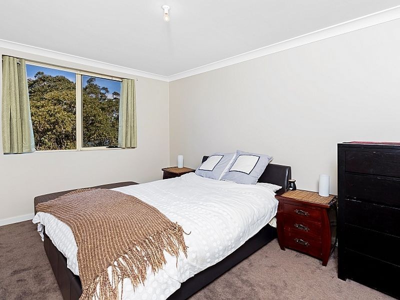 10/92 John Whiteway Drive, Gosford NSW 2250