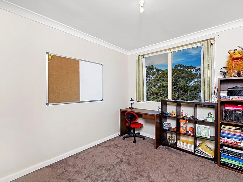 10/92 John Whiteway Drive, Gosford NSW 2250