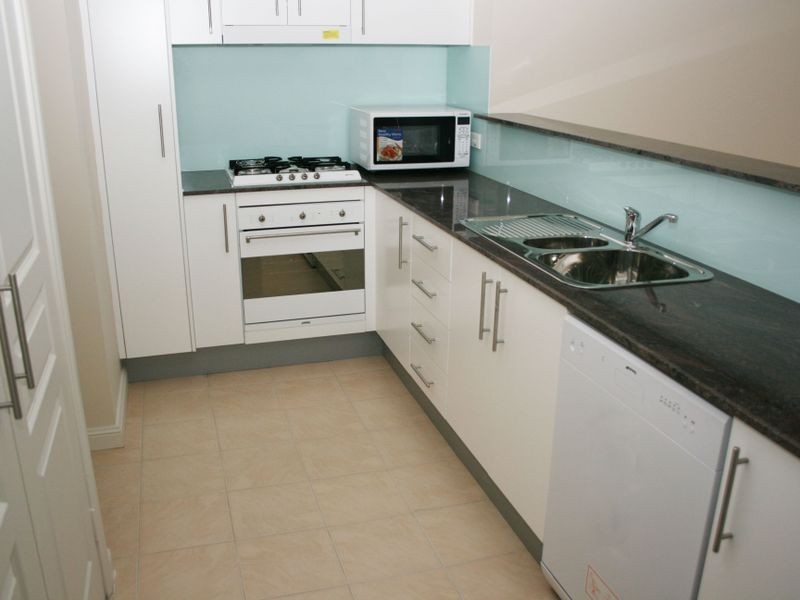 9/80 Mann Street, Gosford NSW 2250