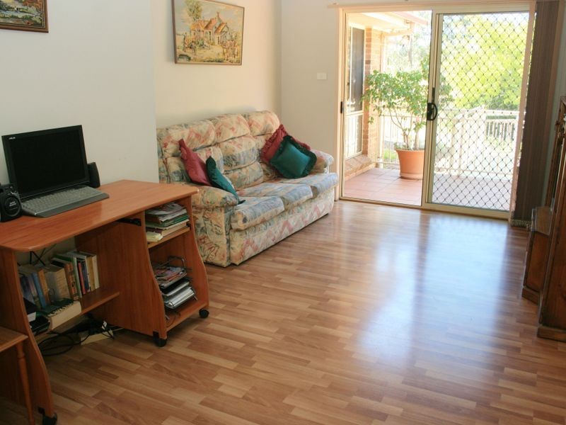 4 Nicholii Close, Springfield NSW 2250