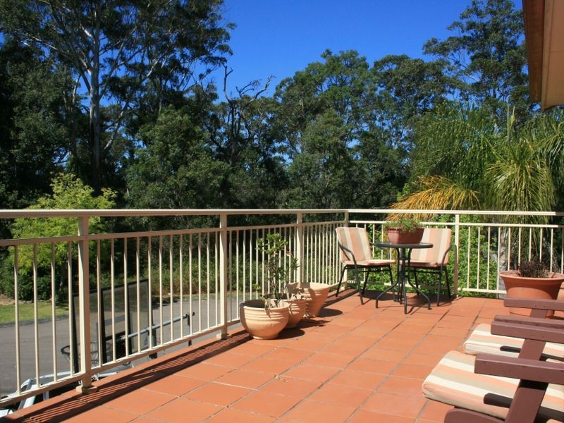 4 Nicholii Close, Springfield NSW 2250