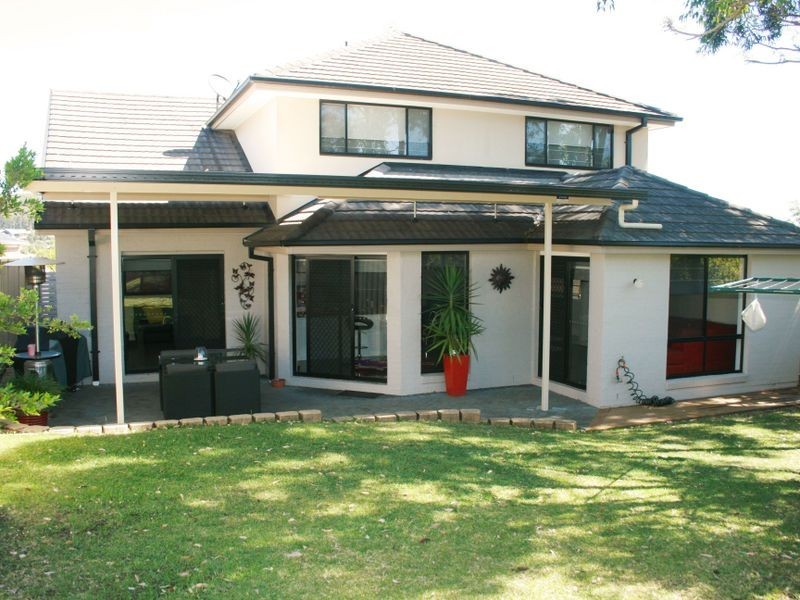 14 Robusta Close, Erina NSW 2250