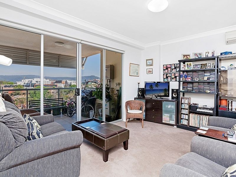 804/273-275 Mann Street, Gosford NSW 2250