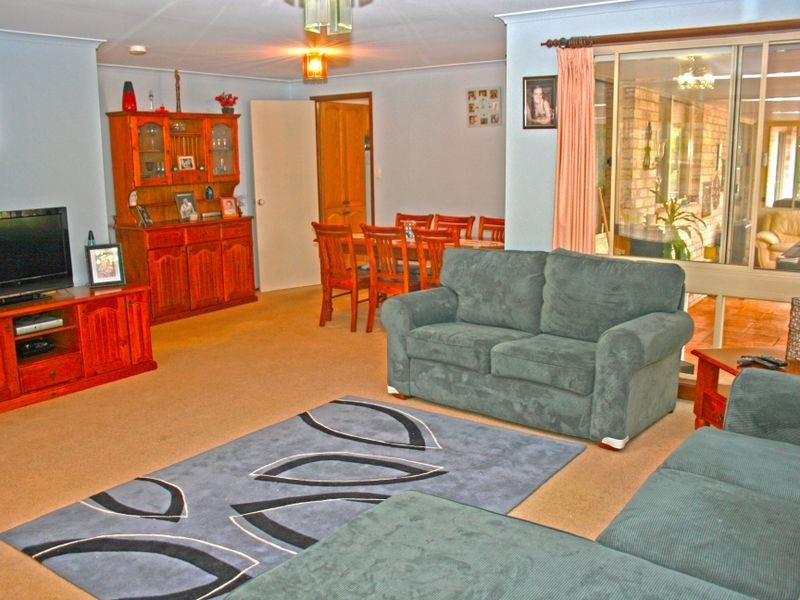 51 James Sea Drive, Green Point NSW 2251