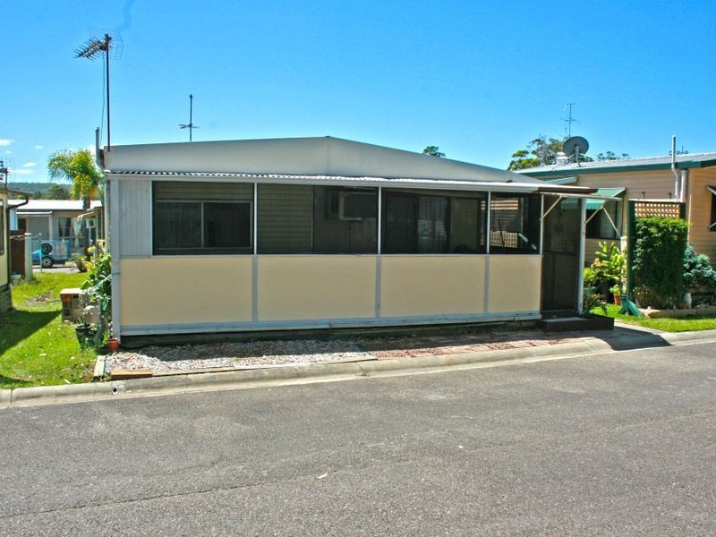 Row J6 Broadlands Estate Milperra Road, Green Point NSW 2251