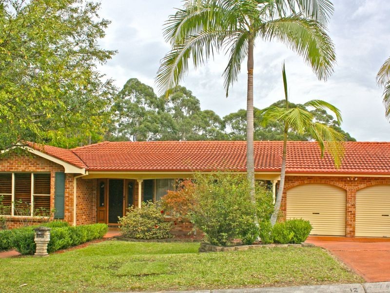 12 Treeland Road, Green Point NSW 2251