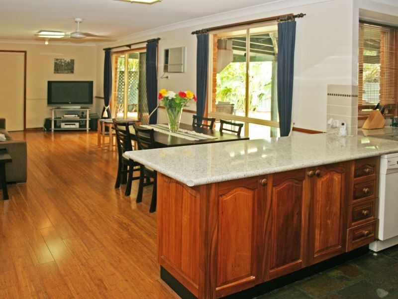 12 Treeland Road, Green Point NSW 2251